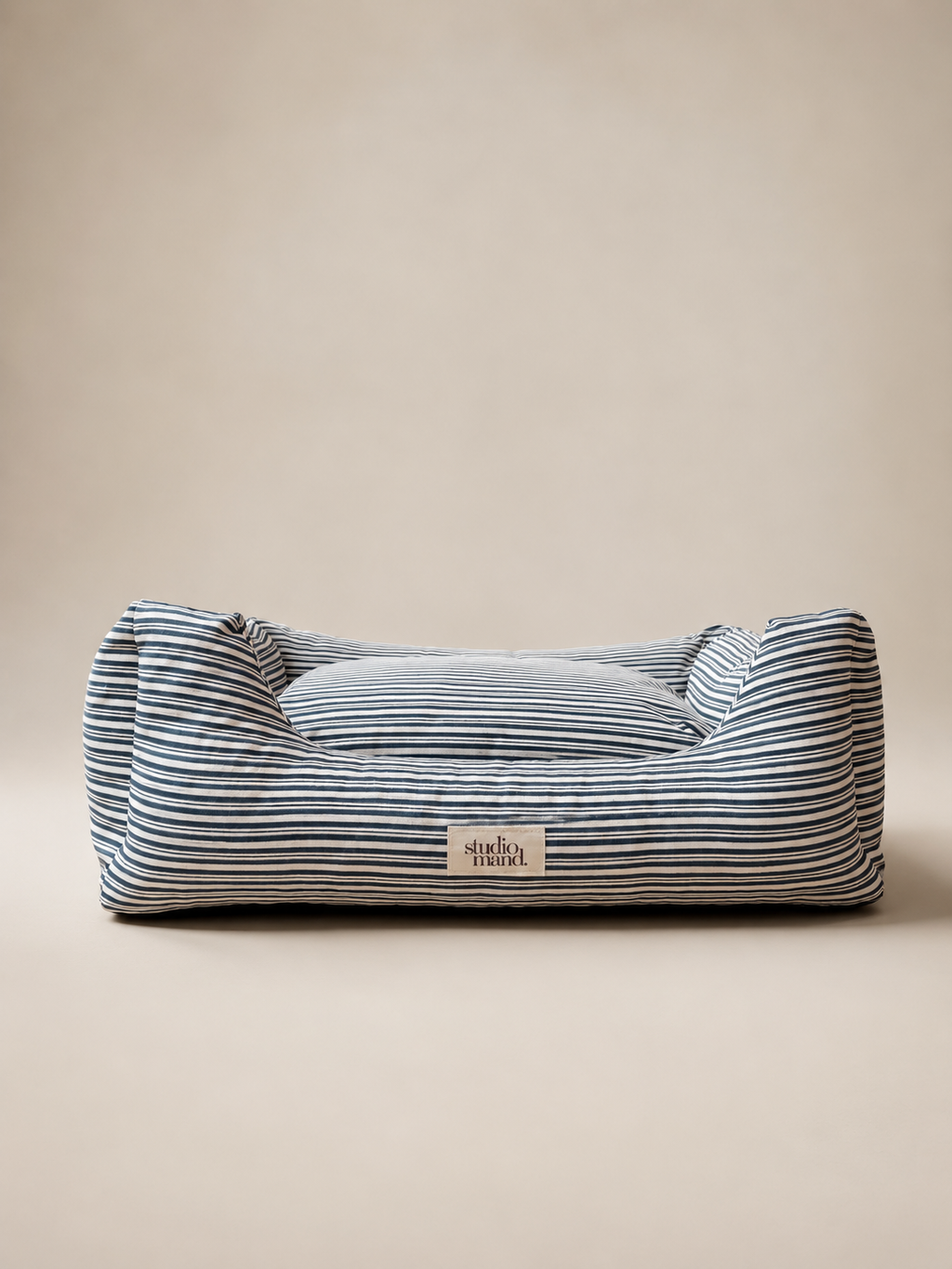 Hugo - hondenmand met blauwe streep