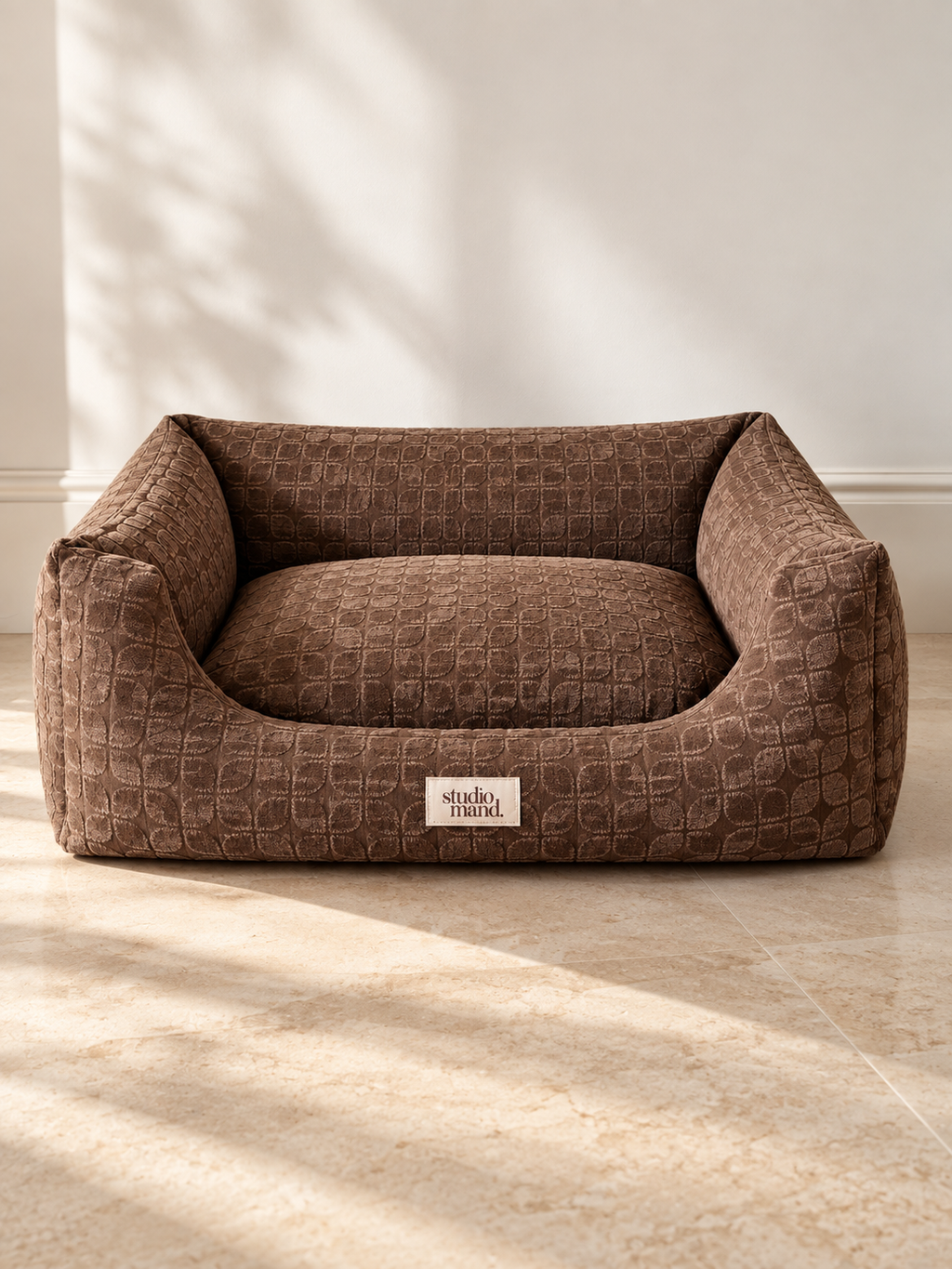 Ted - elegant dog bed with a teddy look