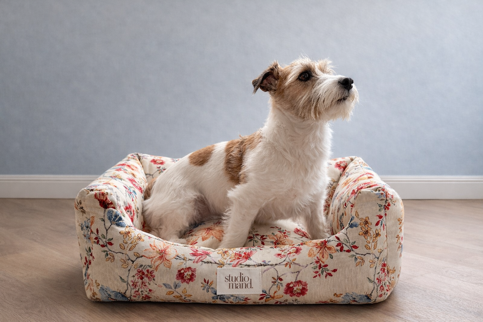 Bloom - klassieke hondenmand met bloemenprint